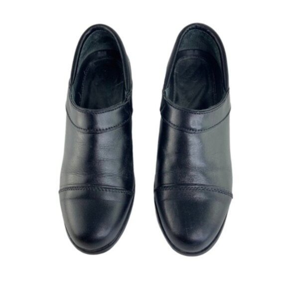 Ariat Black Closed Back Leather Sport Clogs - Picture 2 of 8